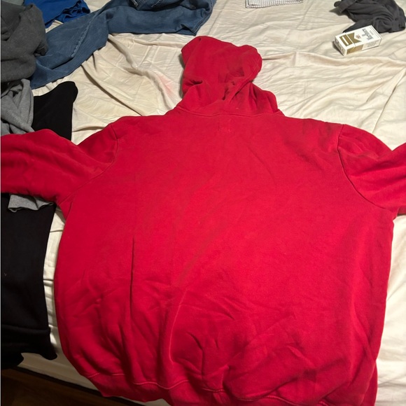 Red Gap Hoodie Size XL very comfortable great condition - Picture 3 of 3